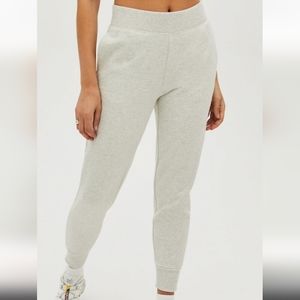 TNA Cozy Fleece Perfect Pocket Sweatpant
